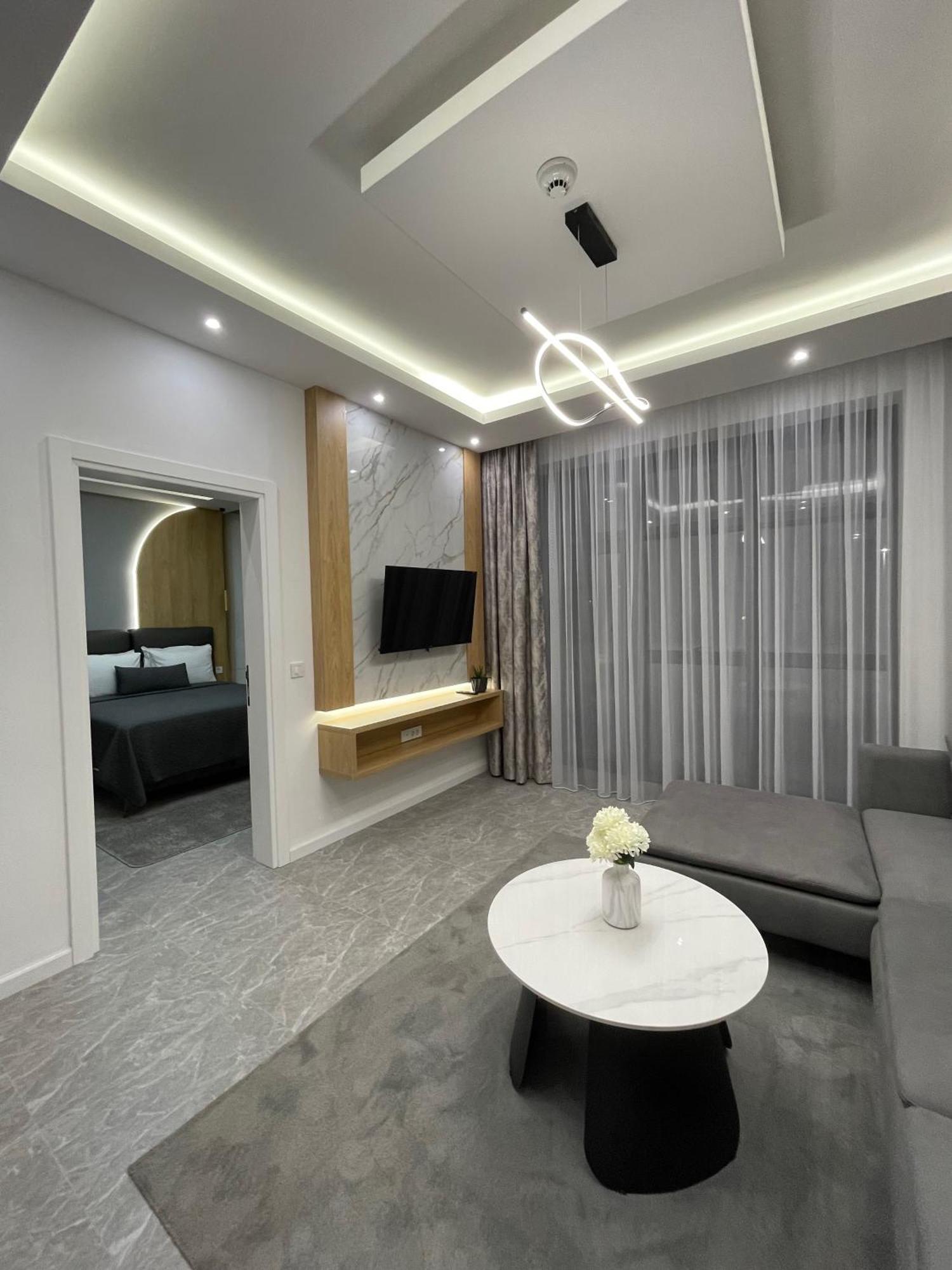 Hotel Maraj Ulcinj Extérieur photo