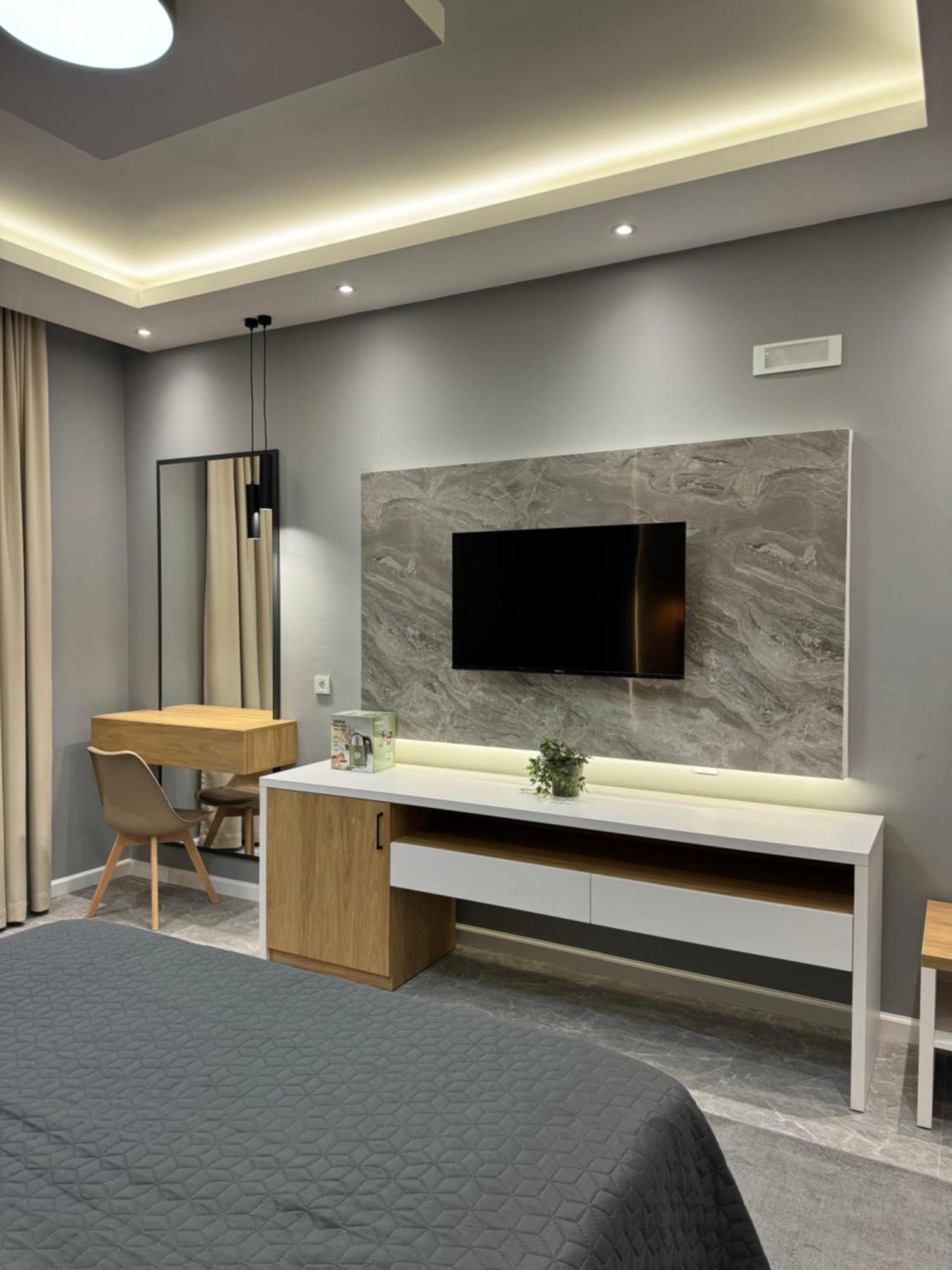 Hotel Maraj Ulcinj Extérieur photo